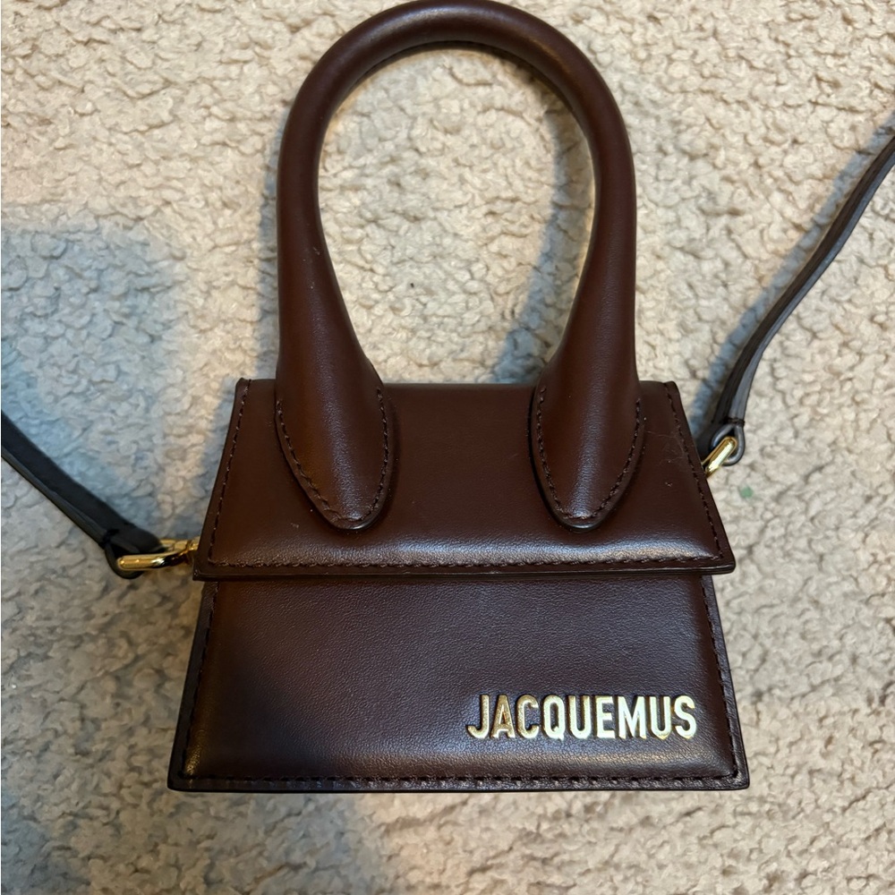 JACQUEMUS
Brown Le Chouchou 'Le Chiquito' Bag